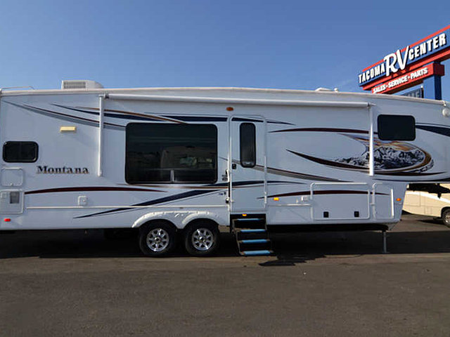 2011 Keystone Montana Photo