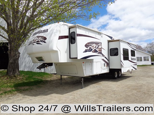 2008 Keystone Montana Photo