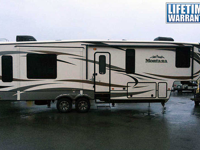 2015 Keystone Montana Photo