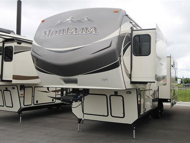 2016 Keystone Montana Photo