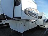 2010 Keystone Montana Photo #6