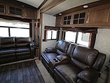 2016 Keystone Montana Photo #6