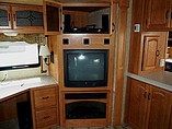 2007 Keystone Montana Photo #27
