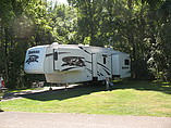 2006 Keystone Montana Photo #2