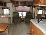 2007 Keystone Montana Photo #8