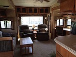 2007 Keystone Montana Photo #5