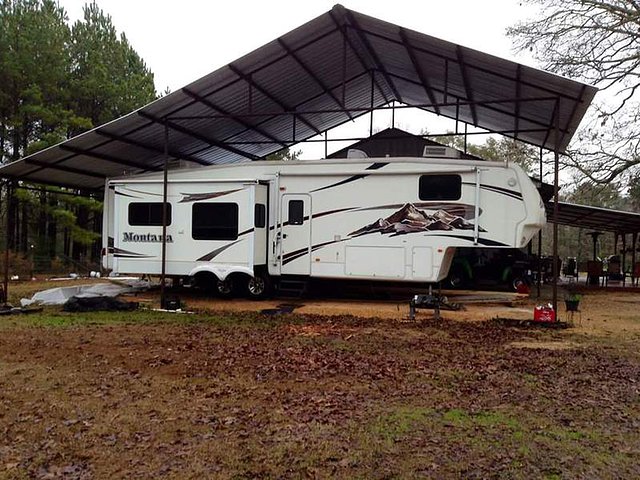 2006 Keystone Montana Photo
