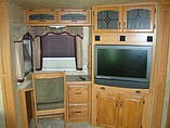 2008 Keystone Montana Photo #8