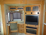 2008 Keystone Montana Photo #7