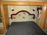 2008 Keystone Montana Photo #23