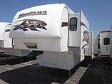 2009 Keystone Montana Photo #3