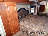2010 Keystone Montana Photo #5