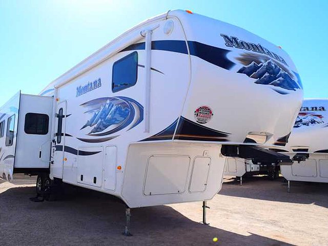 2011 Keystone Montana Photo