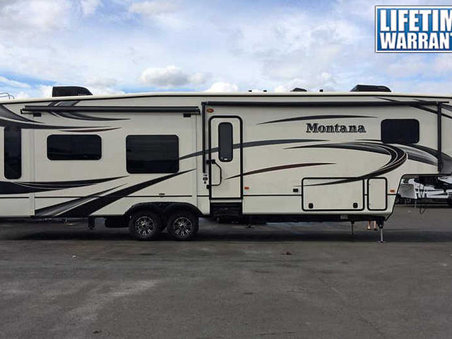 2015 Keystone Montana Photo