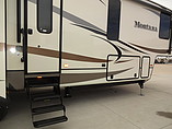 2015 Keystone Montana Photo #4