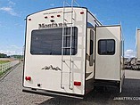 2015 Keystone Montana Photo #4