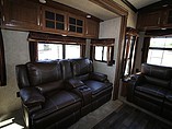 2016 Keystone Montana Photo #11