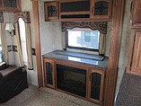 2010 Keystone Montana Photo #7