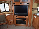 2008 Keystone Montana Photo #9