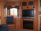 2009 Keystone Montana Photo #10