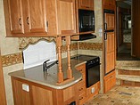 2009 Keystone Montana Photo #7