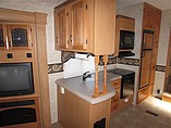 2007 Keystone Montana Photo #7