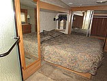 2007 Keystone Montana Photo #9