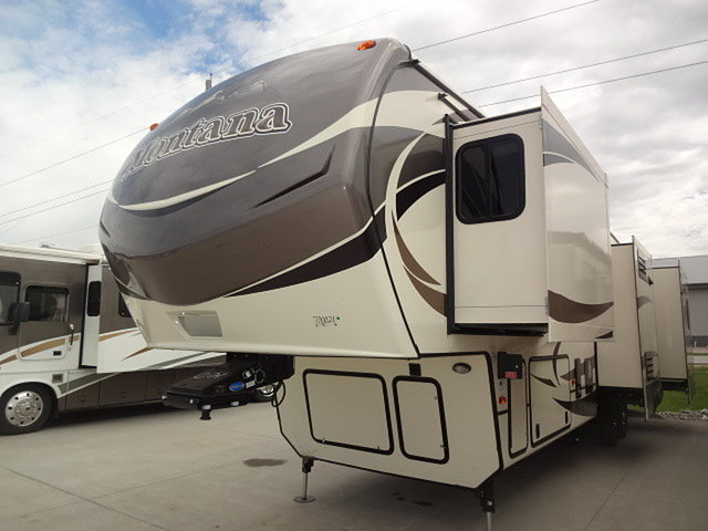 2015 Keystone Montana Photo