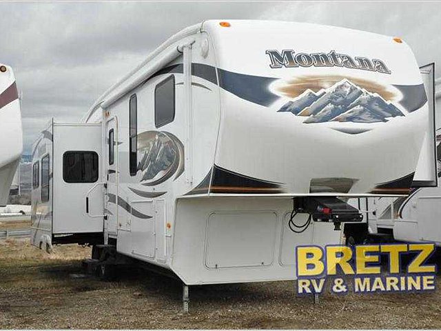 2009 Keystone Montana Photo