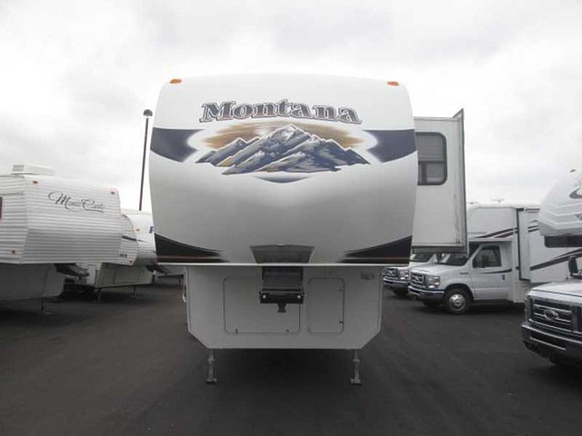 2011 Keystone Montana Photo