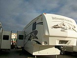 2006 Keystone Montana Photo #2