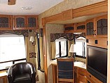 2008 Keystone Montana Photo #7