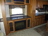 2011 Keystone Montana Photo #8
