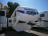 2011 Keystone Montana Photo #3