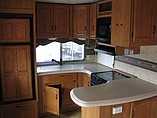 2007 Keystone Montana Photo #6
