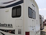 2008 Keystone Montana Photo #4