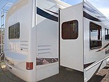 2009 Keystone Montana Photo #5