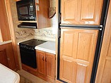 2008 Keystone Montana Photo #9