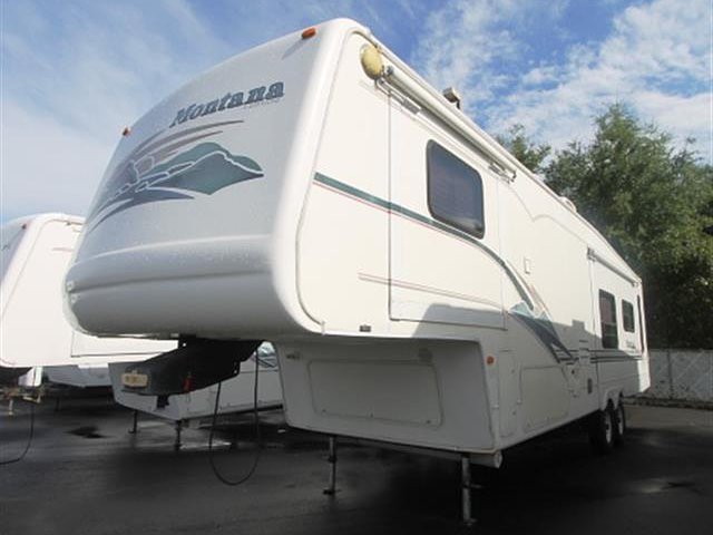2000 Keystone Montana Photo