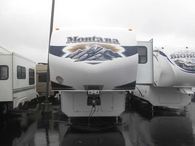 2011 Keystone Montana Photo