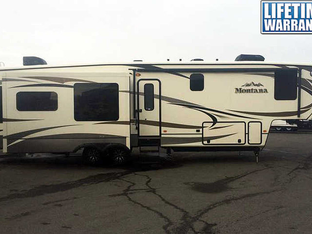 2015 Keystone Montana Photo