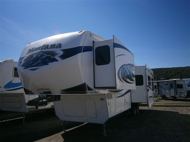 2011 Keystone Montana Photo