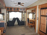 2009 Keystone Montana Photo #3