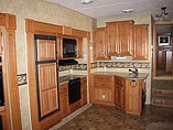 2009 Keystone Montana Photo #4