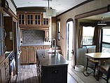 2015 Keystone Montana Photo #18