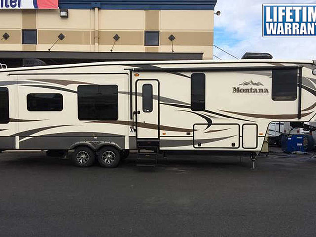2015 Keystone Montana Photo
