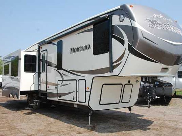 2015 Keystone Montana Photo