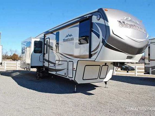 2015 Keystone Montana Photo