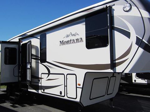 2015 Keystone Montana Photo