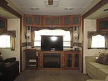 2011 Keystone Montana Photo #13